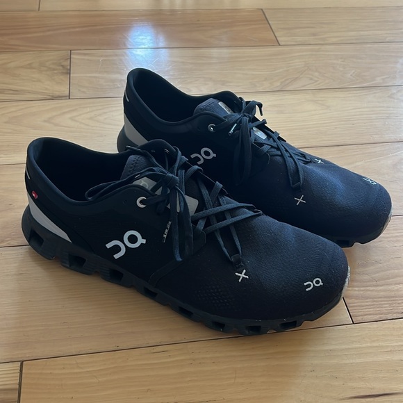 On cloud men’s sneakers - Picture 2 of 4